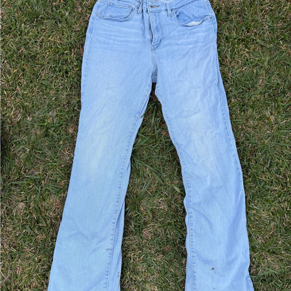 Levi’s 725 High Rise Bootcut Jeans